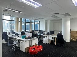 Zhongshan Mall (D12), Office #635435091